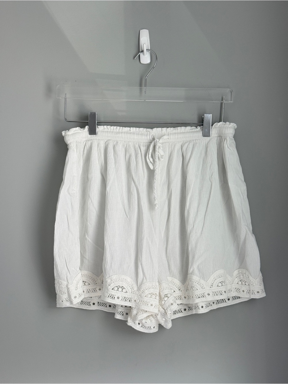 Aerie Swim Bathing Suit Coverup Shorts White Lace Medium Pull On